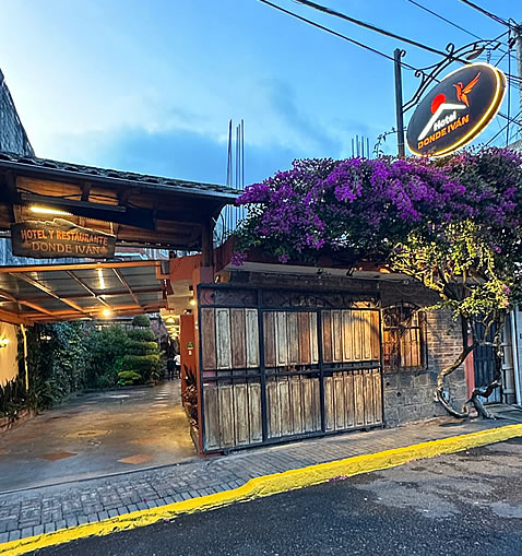 Hotel Donde Ivan - Baños de Agua Santa
